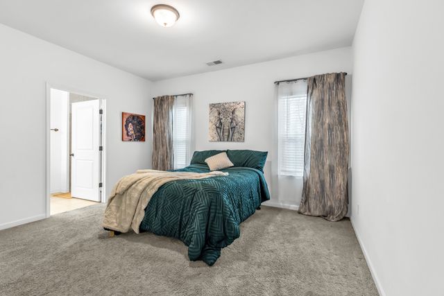 942 Millstream Dr, N, Nashville, TN 37218