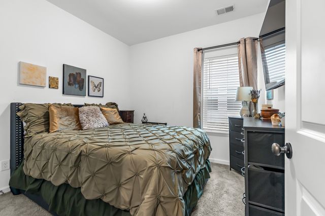 942 Millstream Dr, N, Nashville, TN 37218