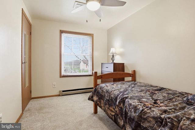 3075 MUIRFIELD RD, Dover, PA 17315