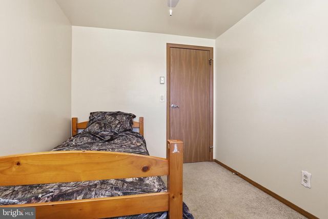 3075 MUIRFIELD RD, Dover, PA 17315