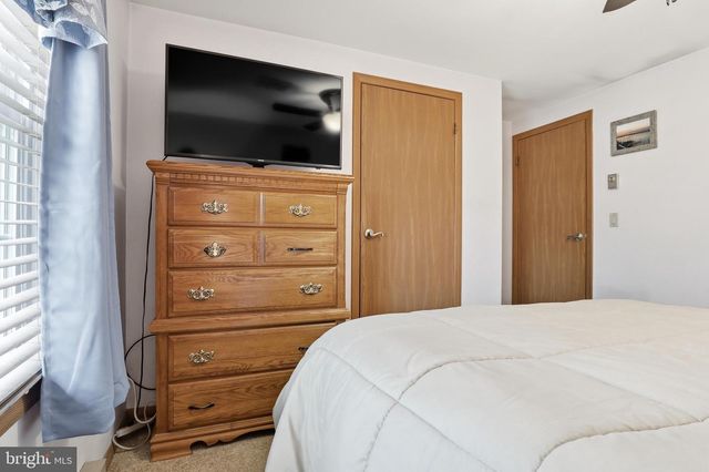 3075 MUIRFIELD RD, Dover, PA 17315