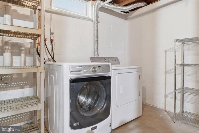 3075 MUIRFIELD RD, Dover, PA 17315