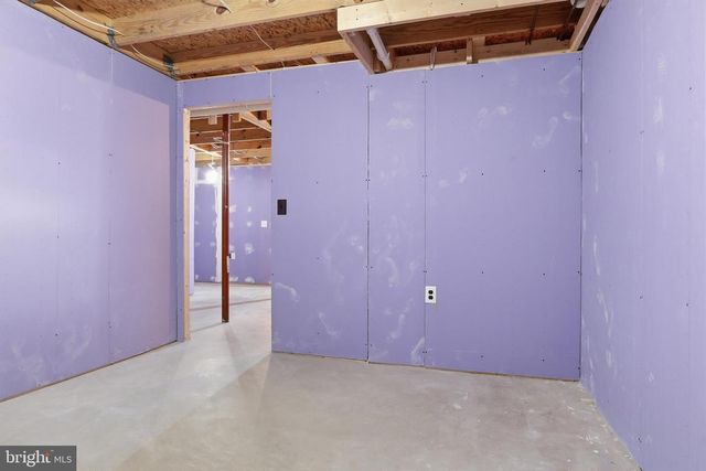 3075 MUIRFIELD RD, Dover, PA 17315