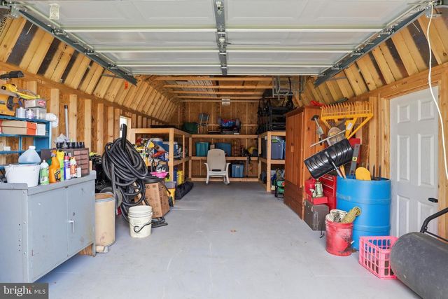 3075 MUIRFIELD RD, Dover, PA 17315