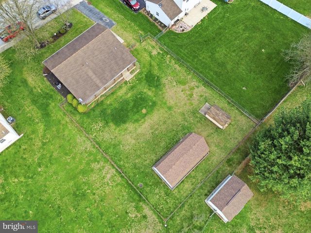 3075 MUIRFIELD RD, Dover, PA 17315