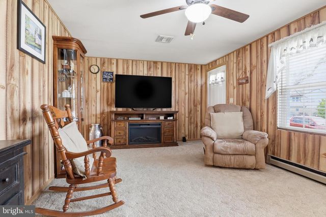 3075 MUIRFIELD RD, Dover, PA 17315