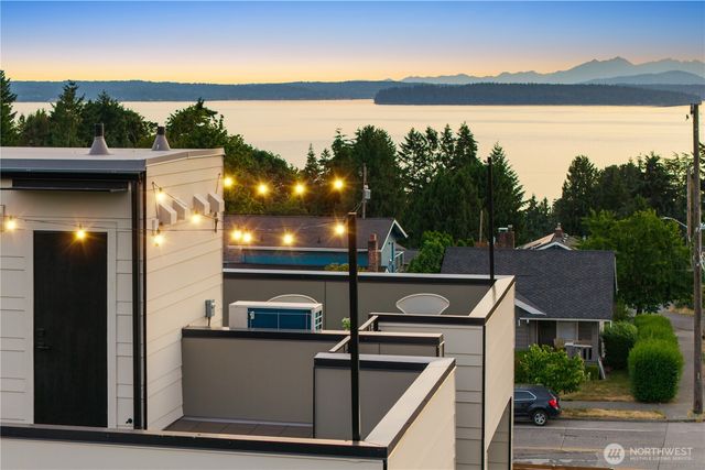 4353 SW Willow Street, Seattle, WA 98136