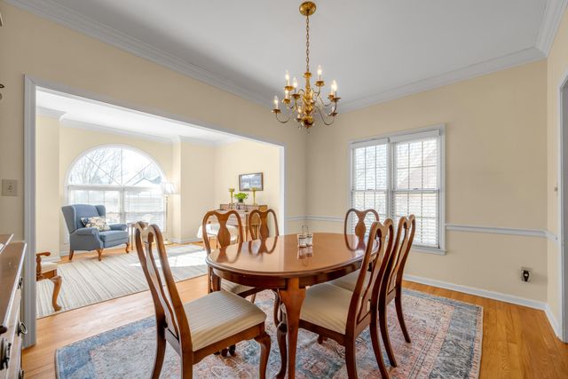 1205 Glen Crest, Lexington, KY 40502