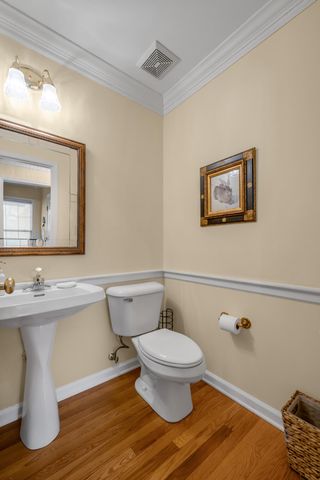 1205 Glen Crest, Lexington, KY 40502