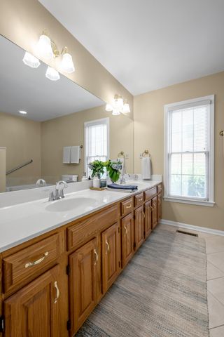 1205 Glen Crest, Lexington, KY 40502