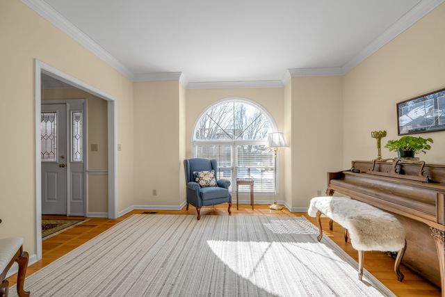 1205 Glen Crest, Lexington, KY 40502