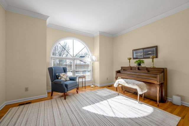 1205 Glen Crest, Lexington, KY 40502