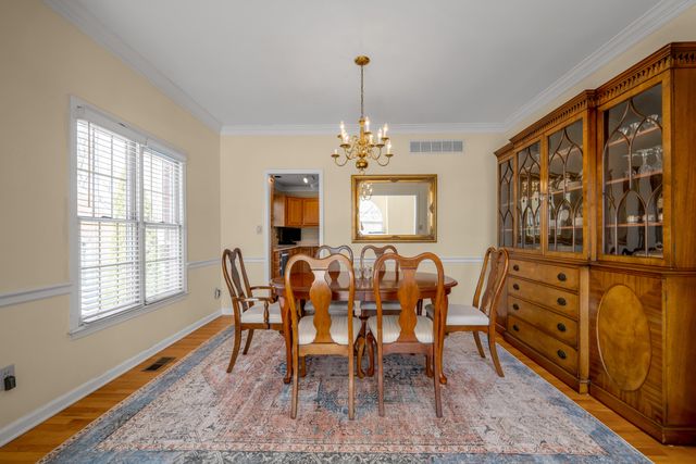 1205 Glen Crest, Lexington, KY 40502