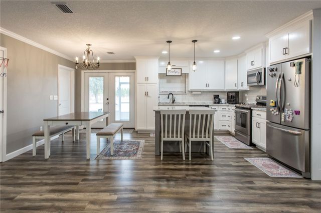 4697 Effie Sweat Lane, Waycross, GA 31503