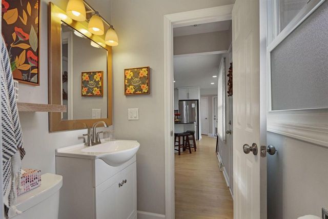 1476 32nd AVENUE, Kenosha, WI 53144