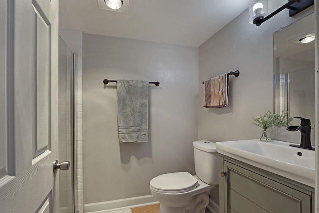 1476 32nd AVENUE, Kenosha, WI 53144