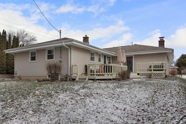 1476 32nd AVENUE, Kenosha, WI 53144