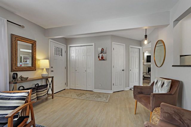 1476 32nd AVENUE, Kenosha, WI 53144