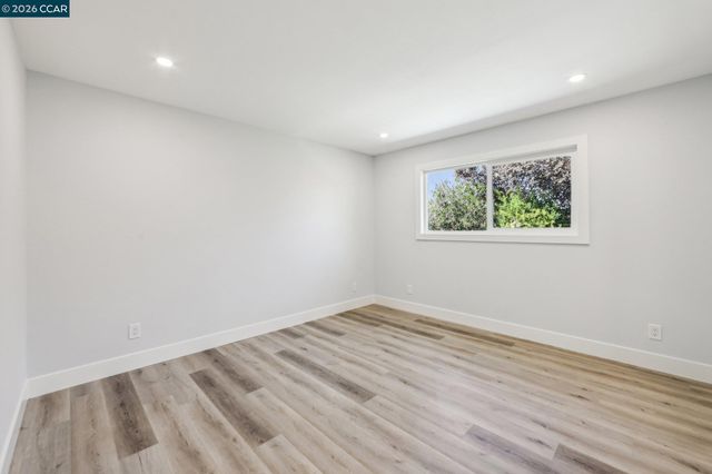 3718 Hillsborough Dr, Concord, CA 94520