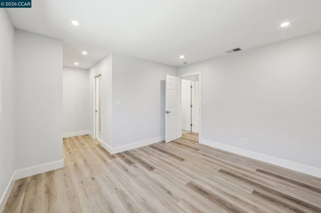 3718 Hillsborough Dr, Concord, CA 94520