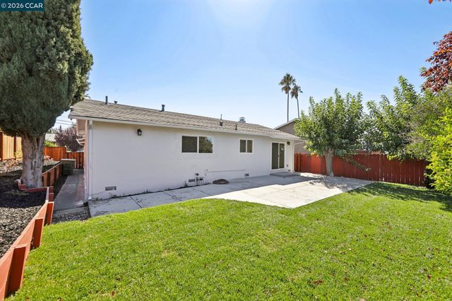 3718 Hillsborough Dr, Concord, CA 94520