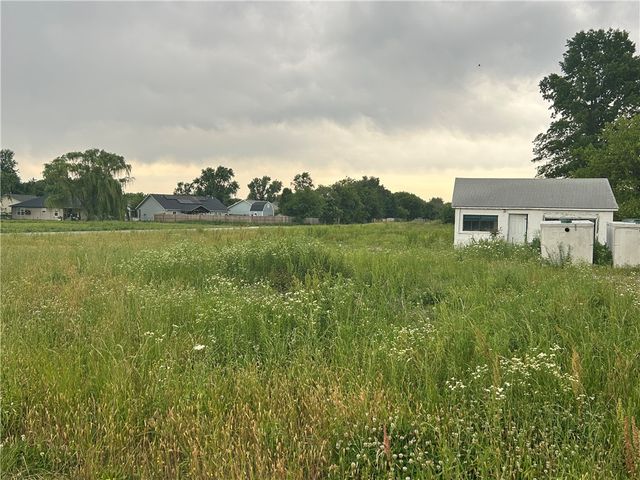 1769 E Kenwood Street, Siloam Springs, AR 72761