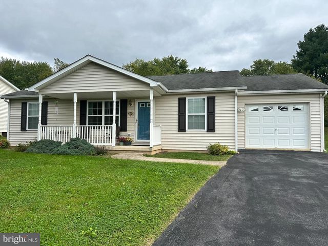 220 SEASCAPE CT, Martinsburg, WV 25403