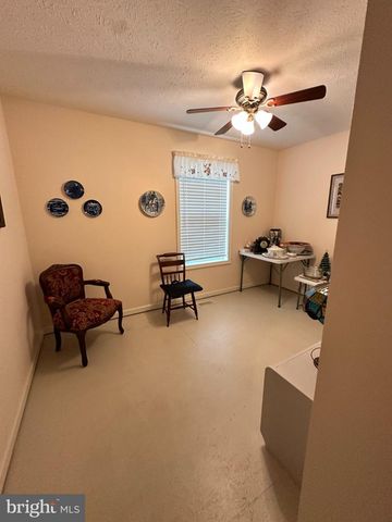 220 SEASCAPE CT, Martinsburg, WV 25403