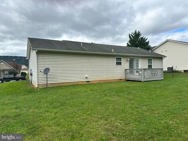 220 SEASCAPE CT, Martinsburg, WV 25403