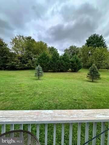 220 SEASCAPE CT, Martinsburg, WV 25403