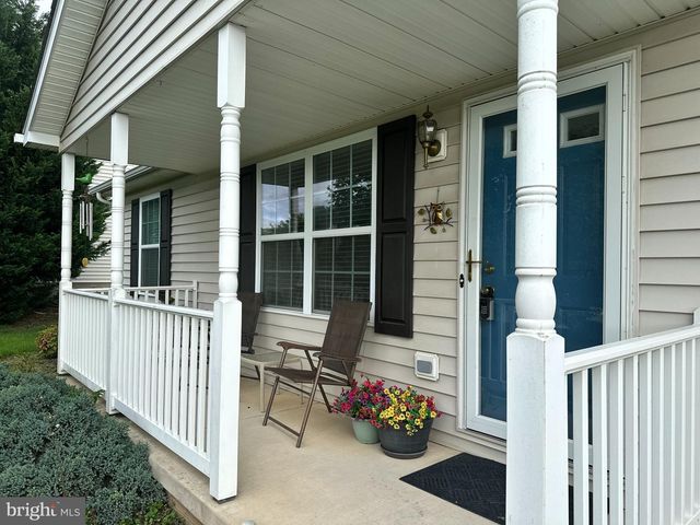 220 SEASCAPE CT, Martinsburg, WV 25403
