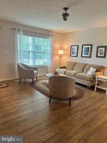 220 SEASCAPE CT, Martinsburg, WV 25403