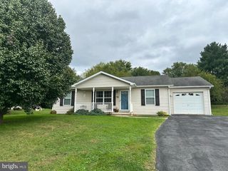 220 SEASCAPE CT, Martinsburg, WV 25403