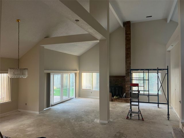 11731 Wickchester Lane, Houston, TX 77043