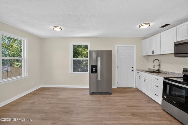 7611 TARLETON Road, Jacksonville, FL 32208