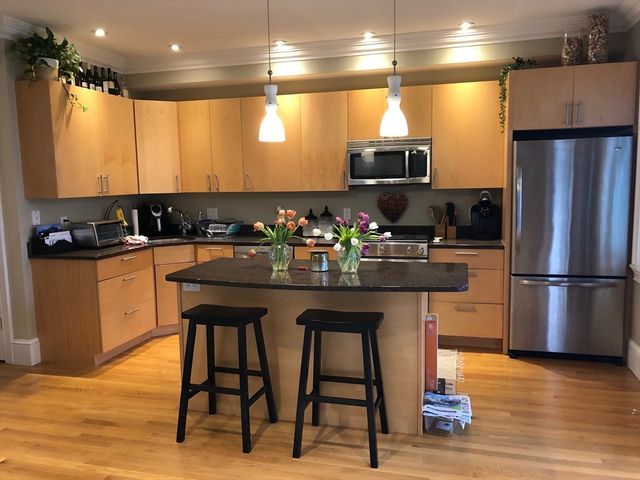 580 East 3rd St 2, Boston, MA 02127