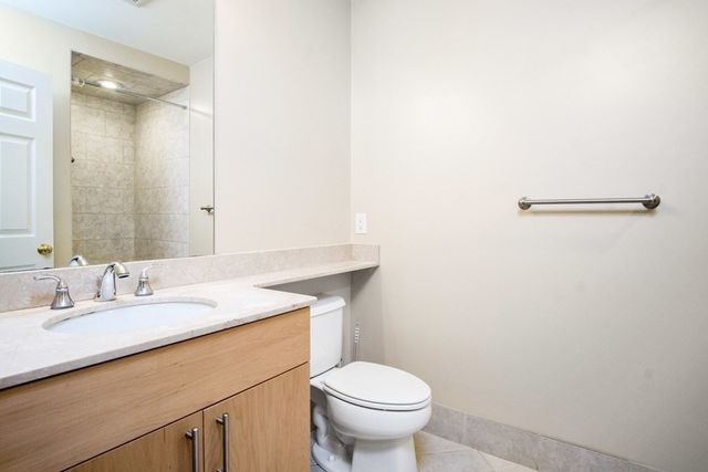 580 East 3rd St 2, Boston, MA 02127