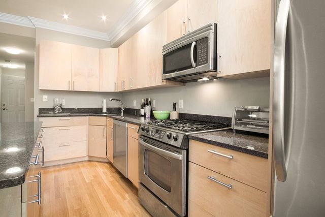 580 East 3rd St 2, Boston, MA 02127