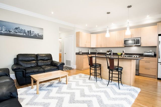 580 East 3rd St 2, Boston, MA 02127