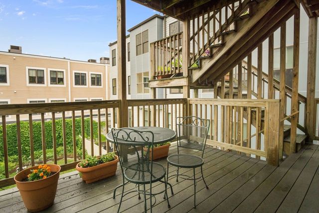 580 East 3rd St 2, Boston, MA 02127