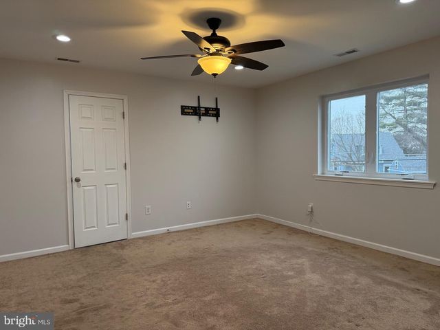 221 CENTRAL AVE, Glenside, PA 19038