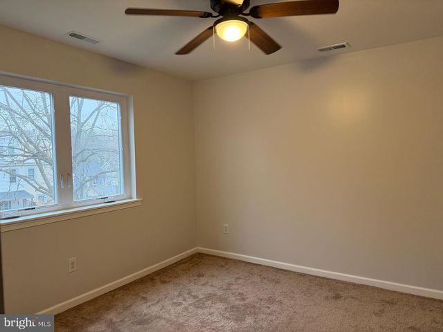 221 CENTRAL AVE, Glenside, PA 19038