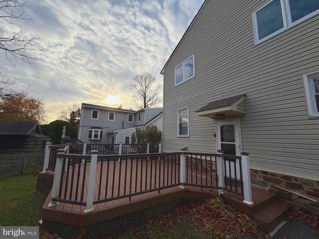 221 CENTRAL AVE, Glenside, PA 19038