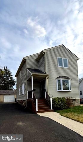 221 CENTRAL AVE, Glenside, PA 19038