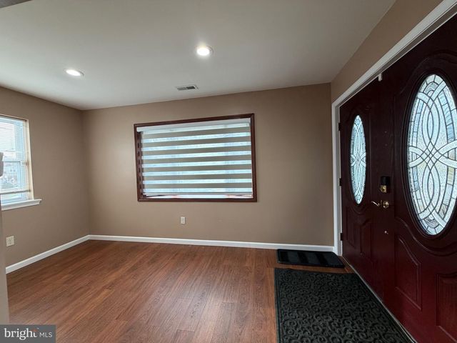 221 CENTRAL AVE, Glenside, PA 19038