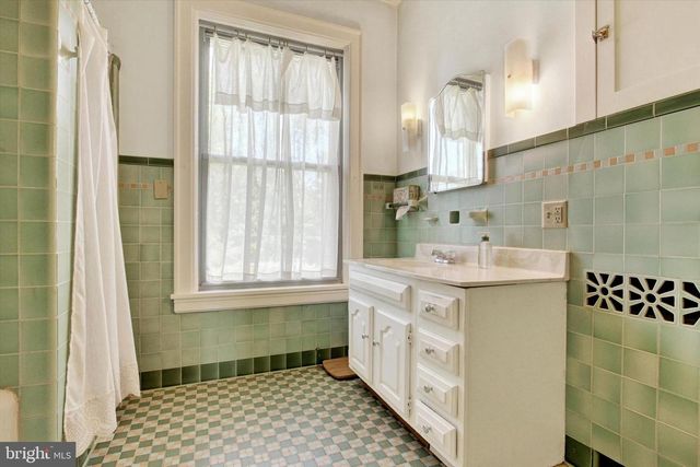 815 E MAIN ST, Waynesboro, PA 17268