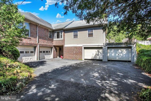 815 E MAIN ST, Waynesboro, PA 17268