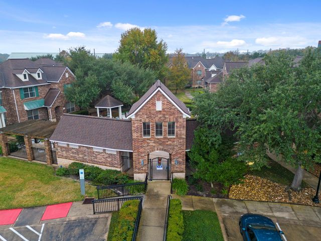 17910 Skyline Arbor Terrace, Houston, TX 77094