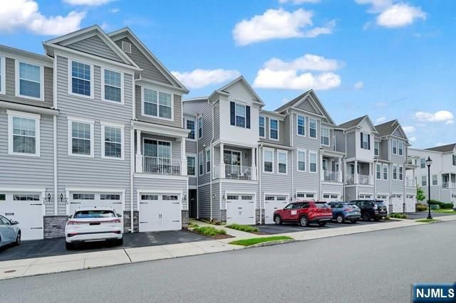 81 Sequoia Drive, Cedar Grove, NJ 07009