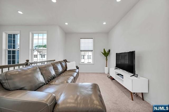 81 Sequoia Drive, Cedar Grove, NJ 07009